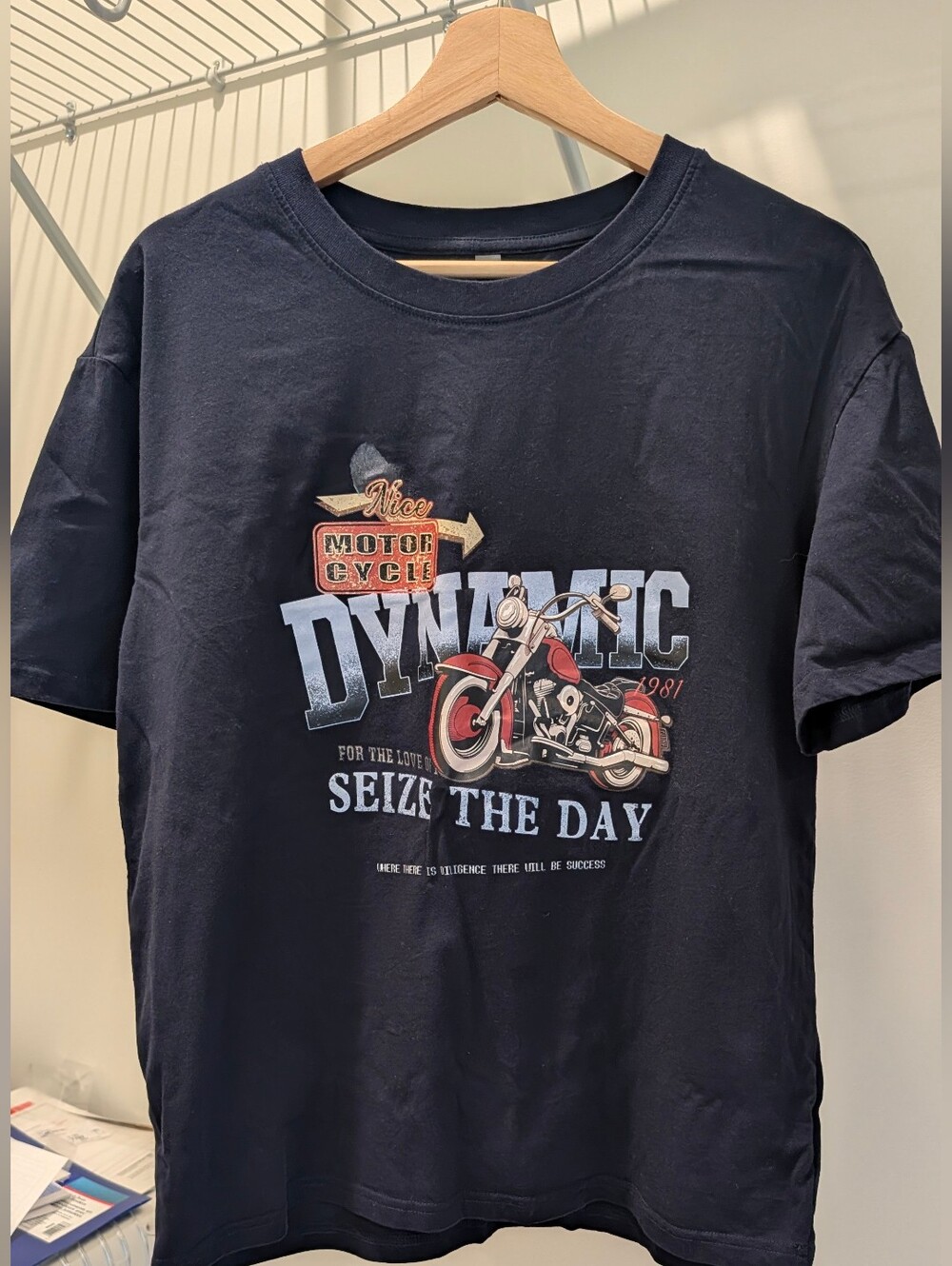 Dynamic "Seize The Day" Motorcycle Graphic Tee - Navy